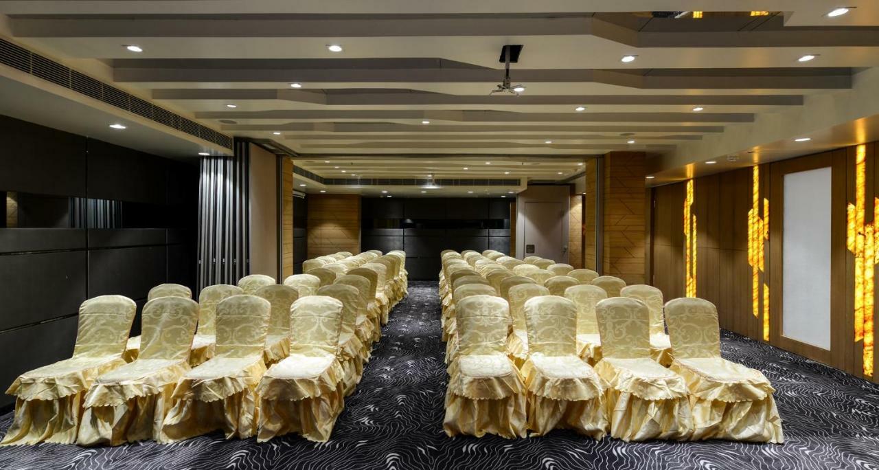 Hotel Atishay Bhopal Exterior foto