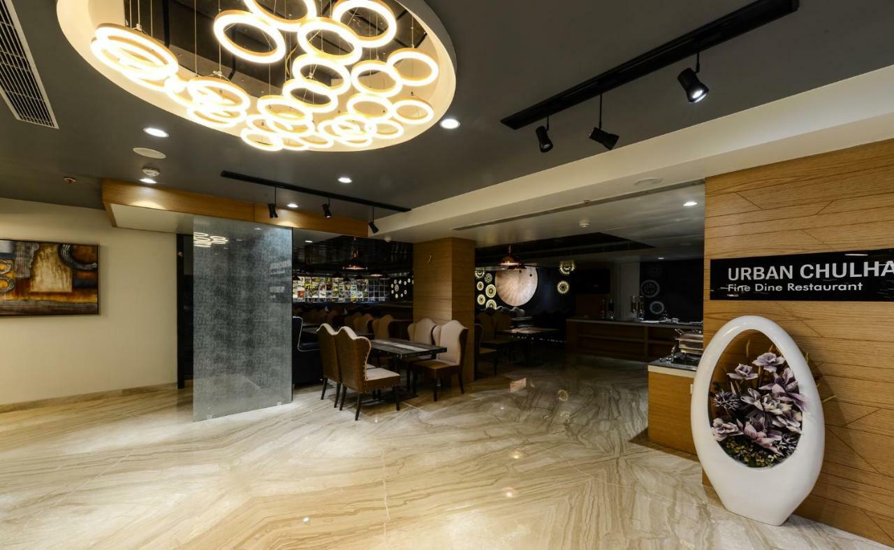 Hotel Atishay Bhopal Exterior foto